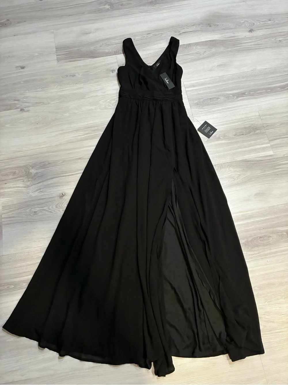 Lulu's Elegant Black V-Neck Maxi Dress with Front Slit